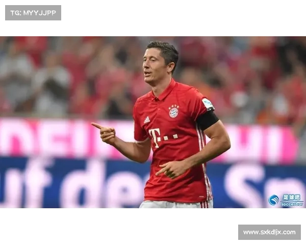 《探秘莱万的成名之路：从波兰小镇到世界足坛巨星的崛起》